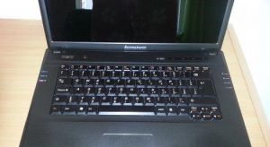 Notebook Lenovo N500 - Zachovalý A Plne Funkčný